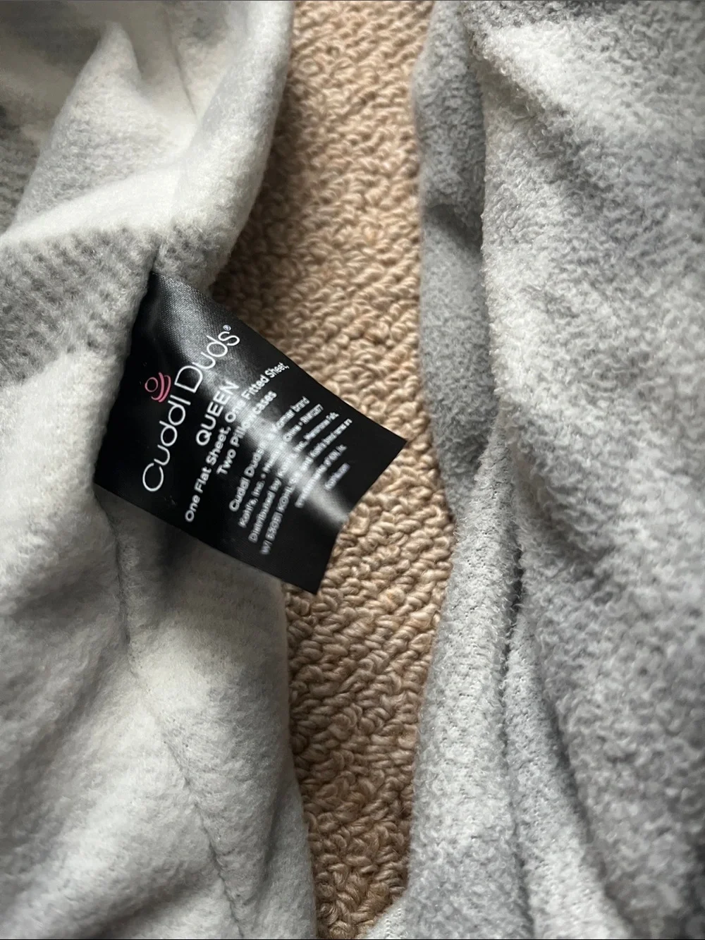 Cozy Gray Plaid Cuddle Duds Queen Sheet Set w/ 2 Pillow Cases